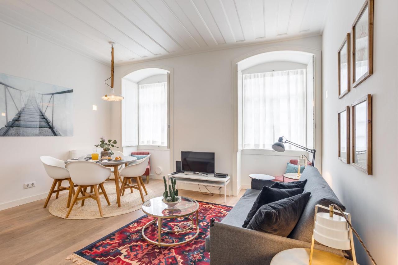Ferienwohnung Chic Tailor Made Flat In Chiado Lissabon Exterior foto