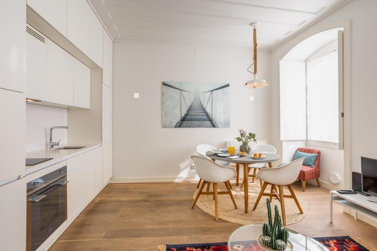 Ferienwohnung Chic Tailor Made Flat In Chiado Lissabon Exterior foto